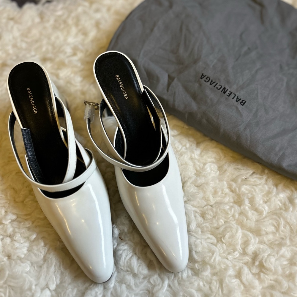 Balenciaga pumps brand new